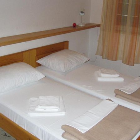 Dvor Maraca Bell Tower Apartments 迪斯诺 客房 照片