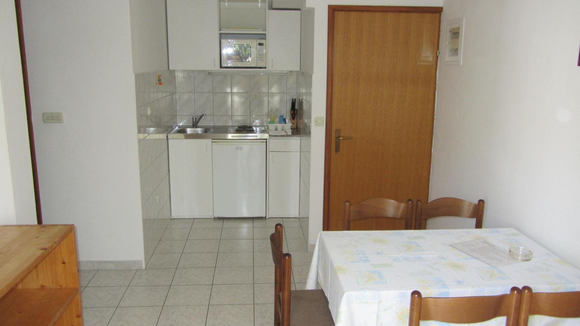 Dvor Maraca Bell Tower Apartments 迪斯诺 客房 照片